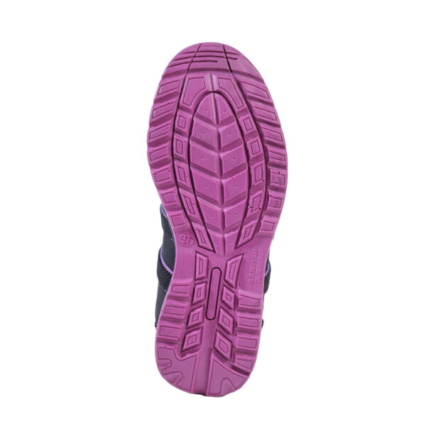 LOW-RISE SAFETY SHOES
